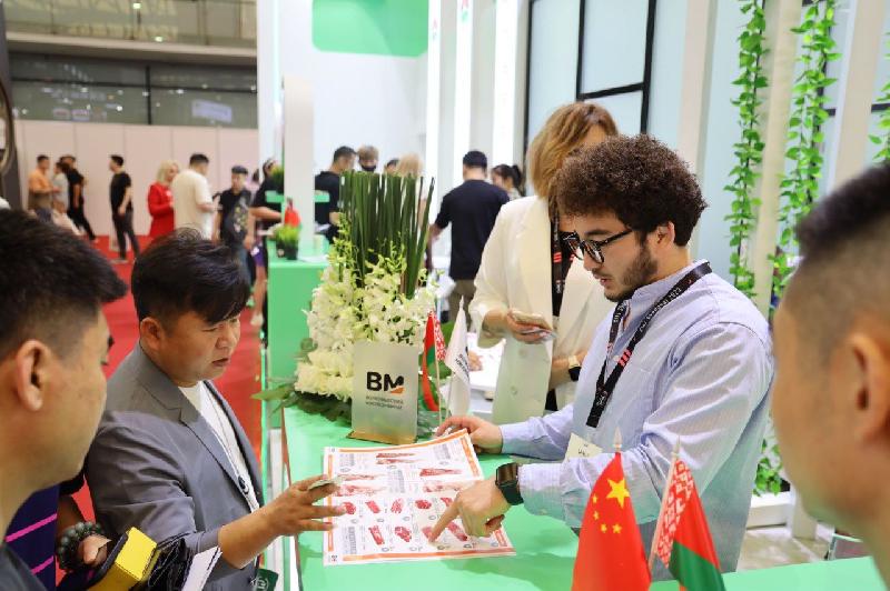 Экспозиция белорусских производителей на выставке SIAL SHANGHAI демонстрирует высокое качество продукции