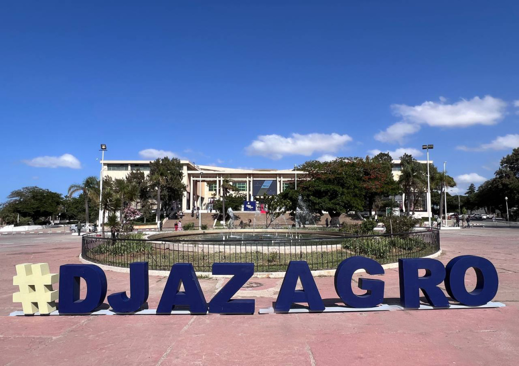 Photo_3.jpg Photo_3.jpg