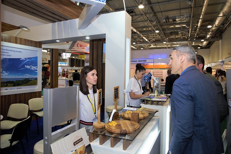 Президент Азербайджана посетил белорусскую экспозицию в рамках выставки Worldfood Azerbaijan 